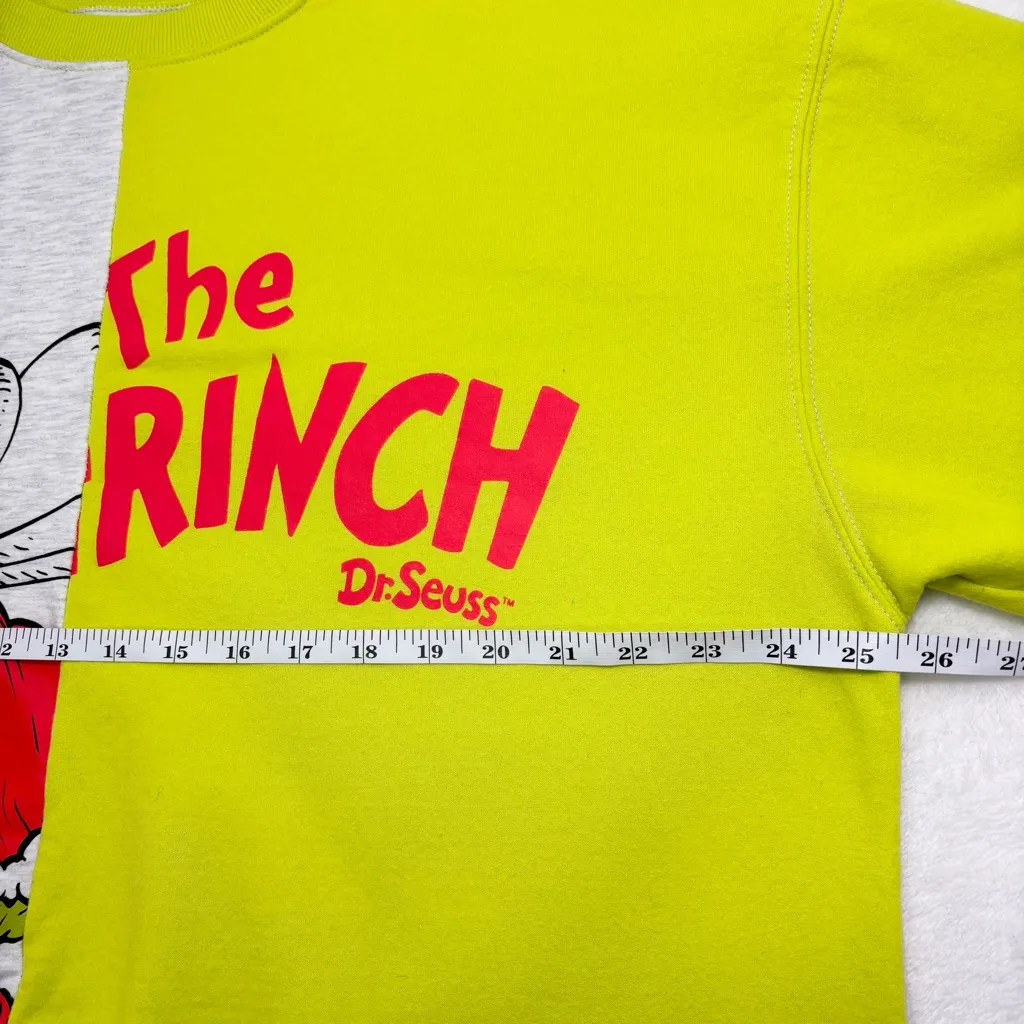 Dr. Seuss Grinch Christmas Sweatshirt Green and Gray Size XXL - Image 6