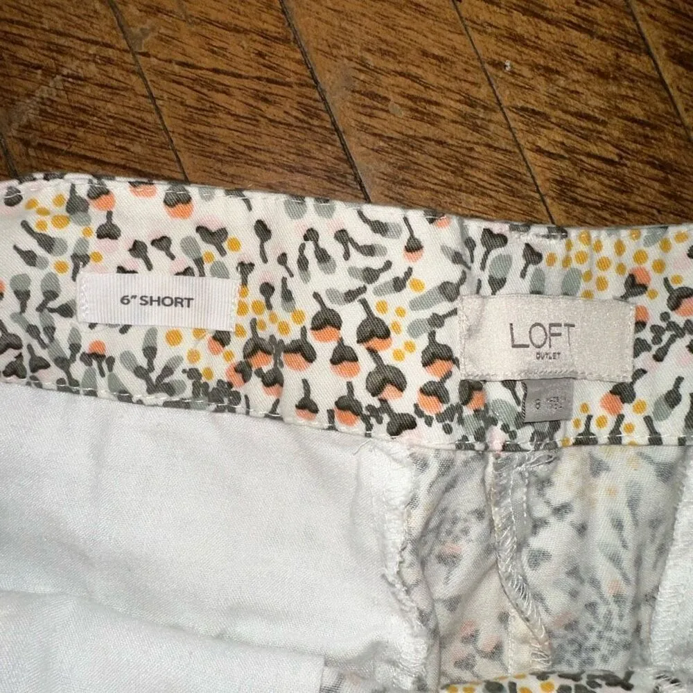Loft floral flat front normcore size 8 minimalist 6” shorts - Image 2