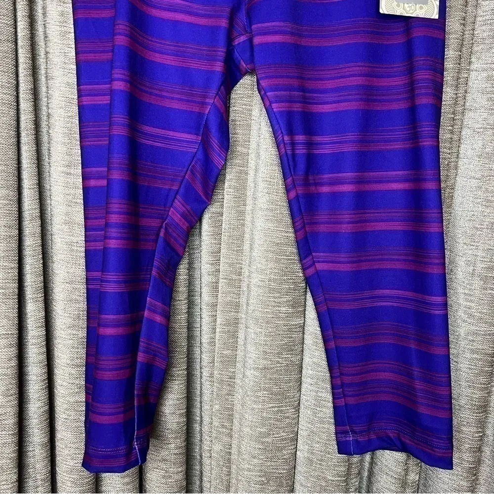 NWT Balance Collection Purple Capri Length Legging Size Small - Image 5