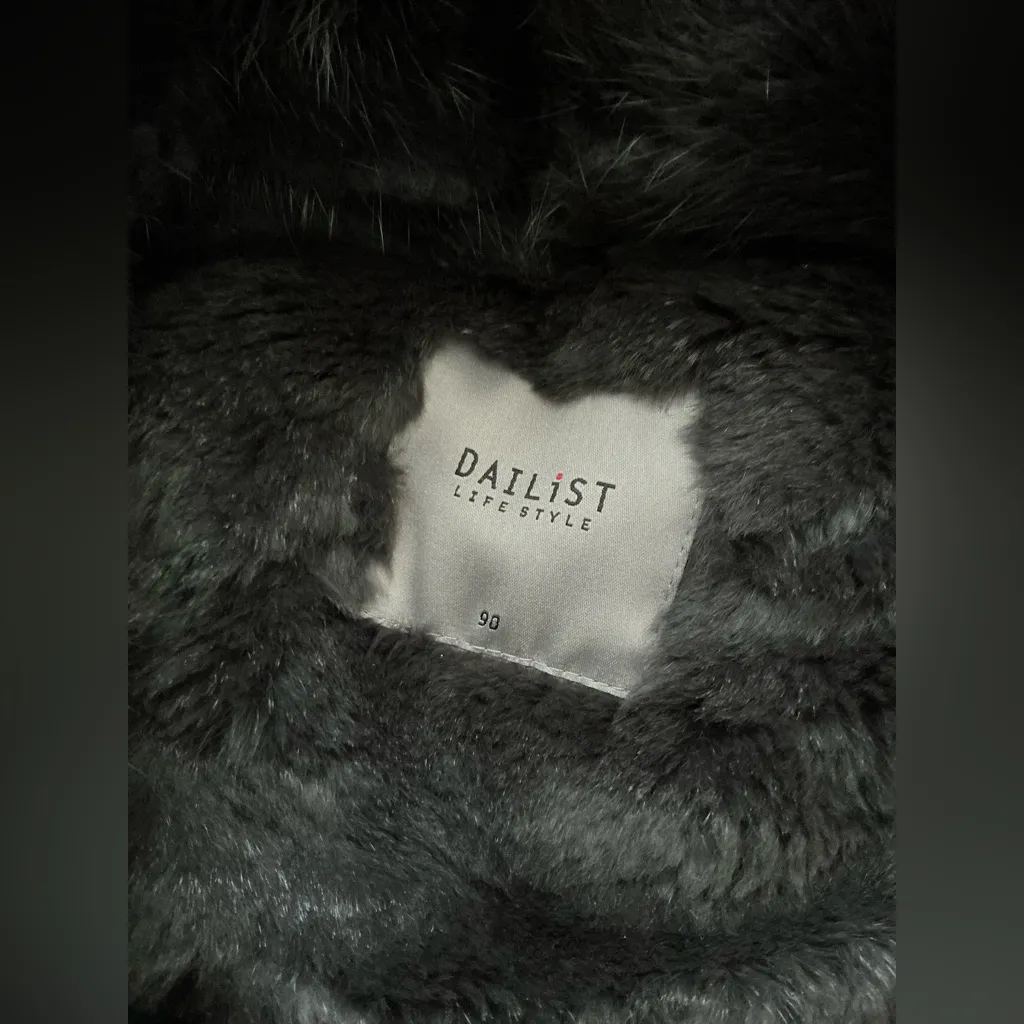 Beautiful EXTRA WARM Real FUR trim coat 🔥🔥 Black - Image 9