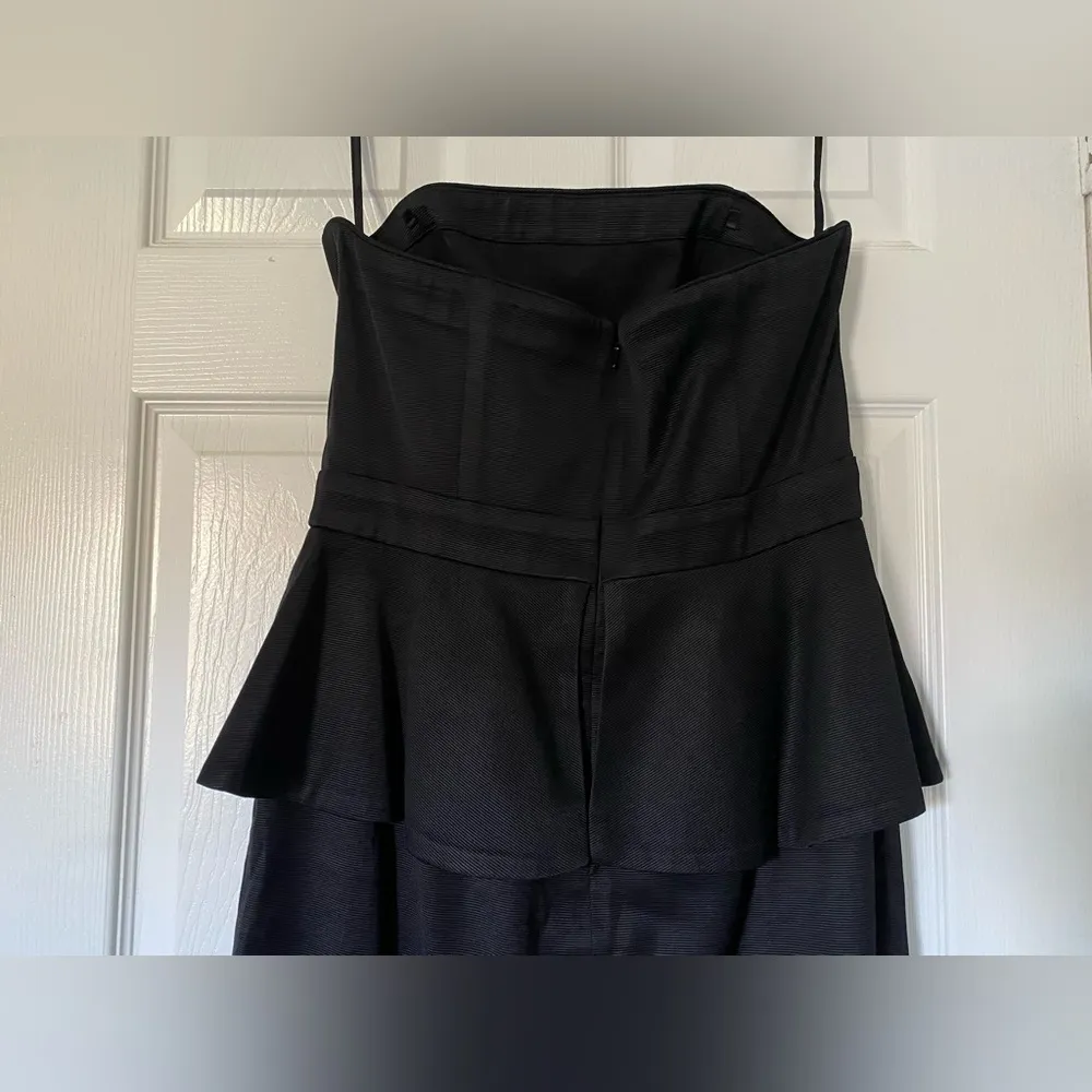 White House Black Market Strapless Black Peplum Dress Size 8 - Image 6