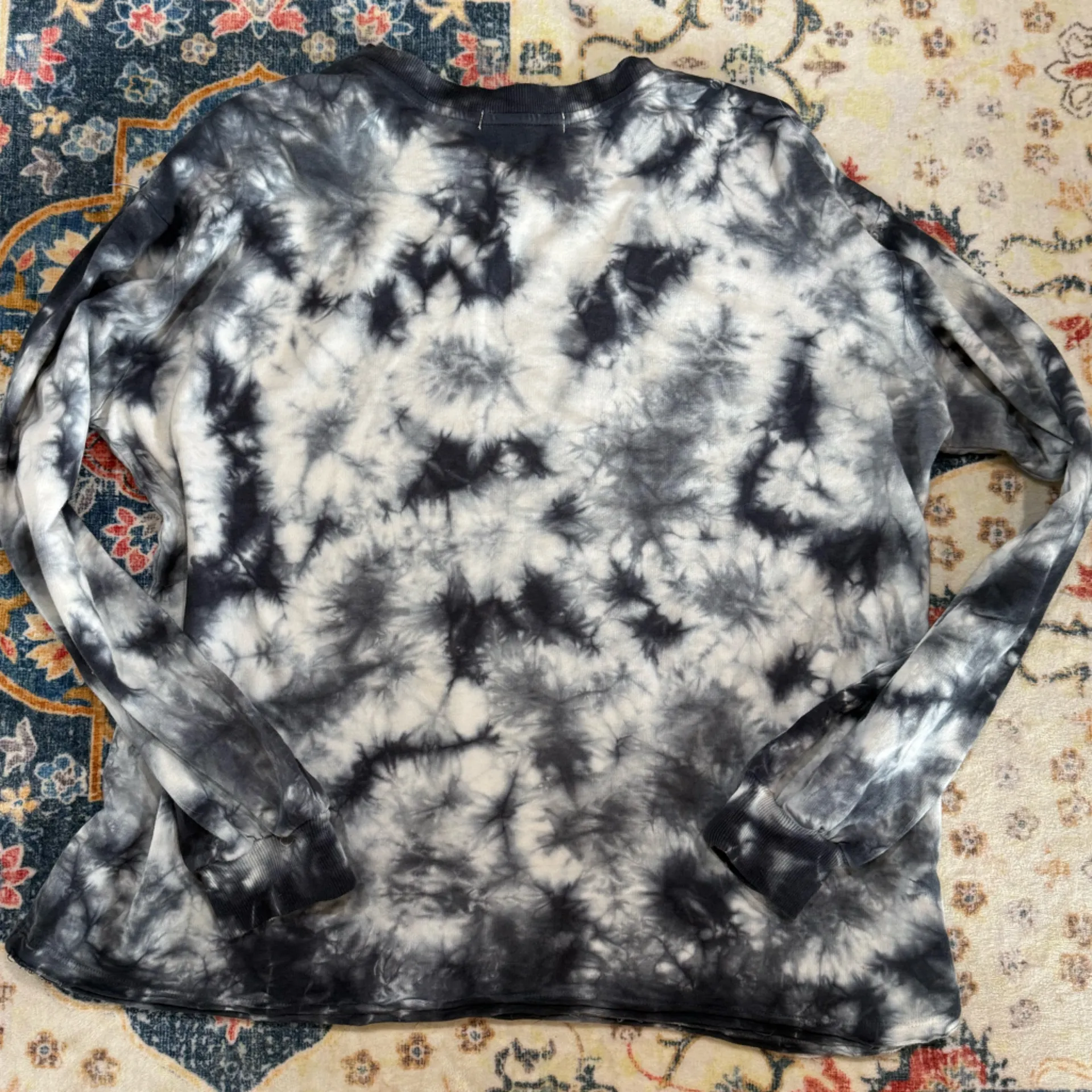 ❤️227 C&C California Jessie Tie-Dye Crew Neck sweatshirt Medium - Image 2