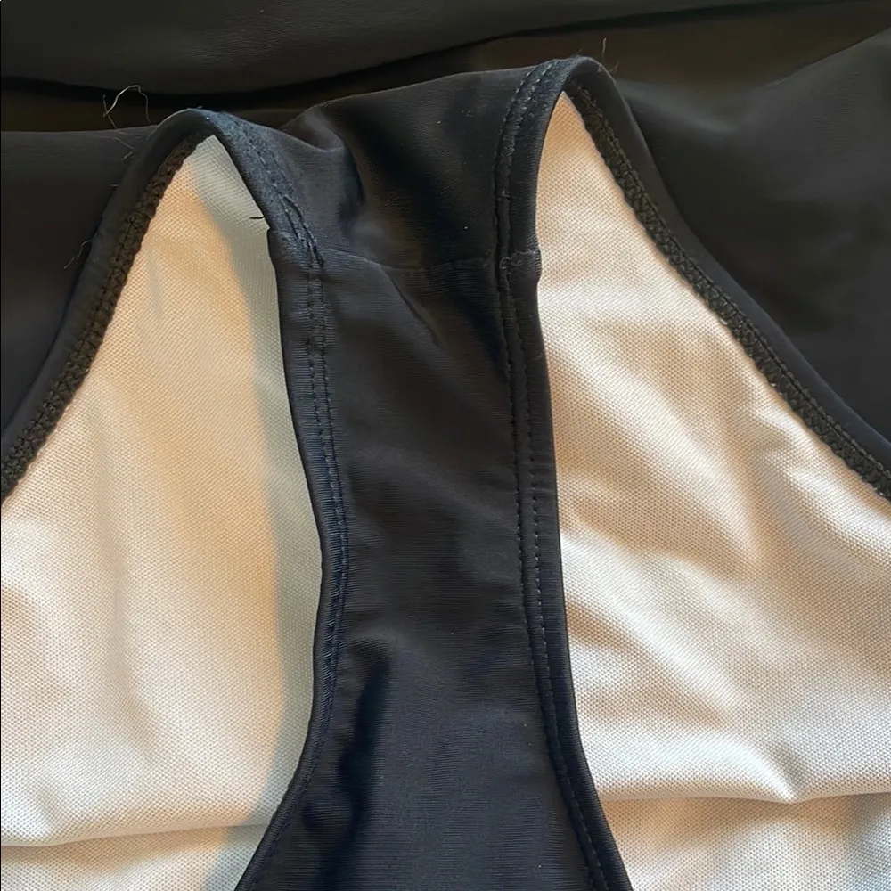 Women's Black White Striped One Piece Swimsuit‎ Plunging V Neck Tummy Control Size M - Image 8