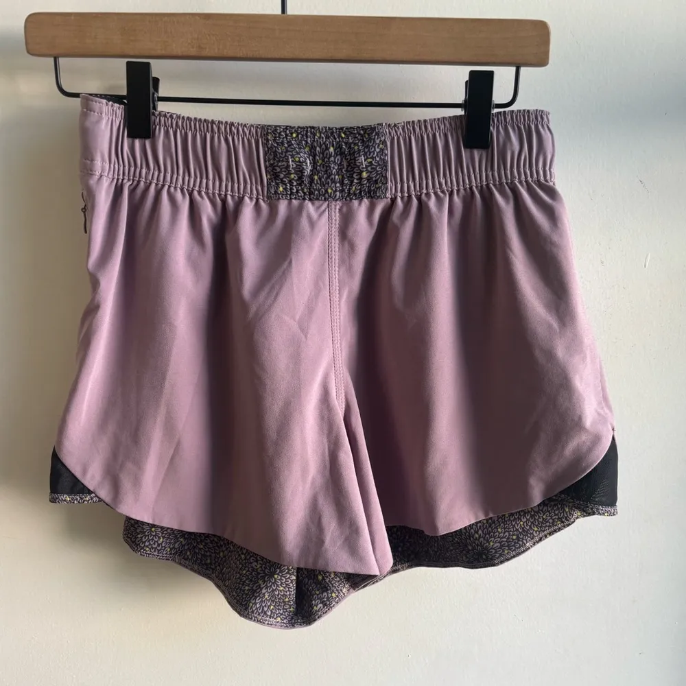 Lululemon Go The‎ Distance Reversible Shorts 6 Athleisure workout yoga travel - Image 2