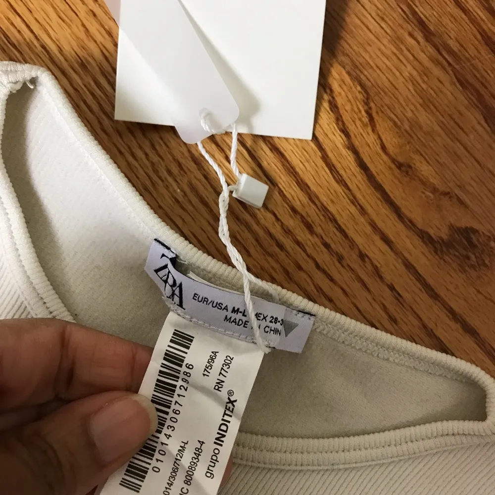 Zara Cropped Seamless Long-sleeve Cream NWT - Image 3