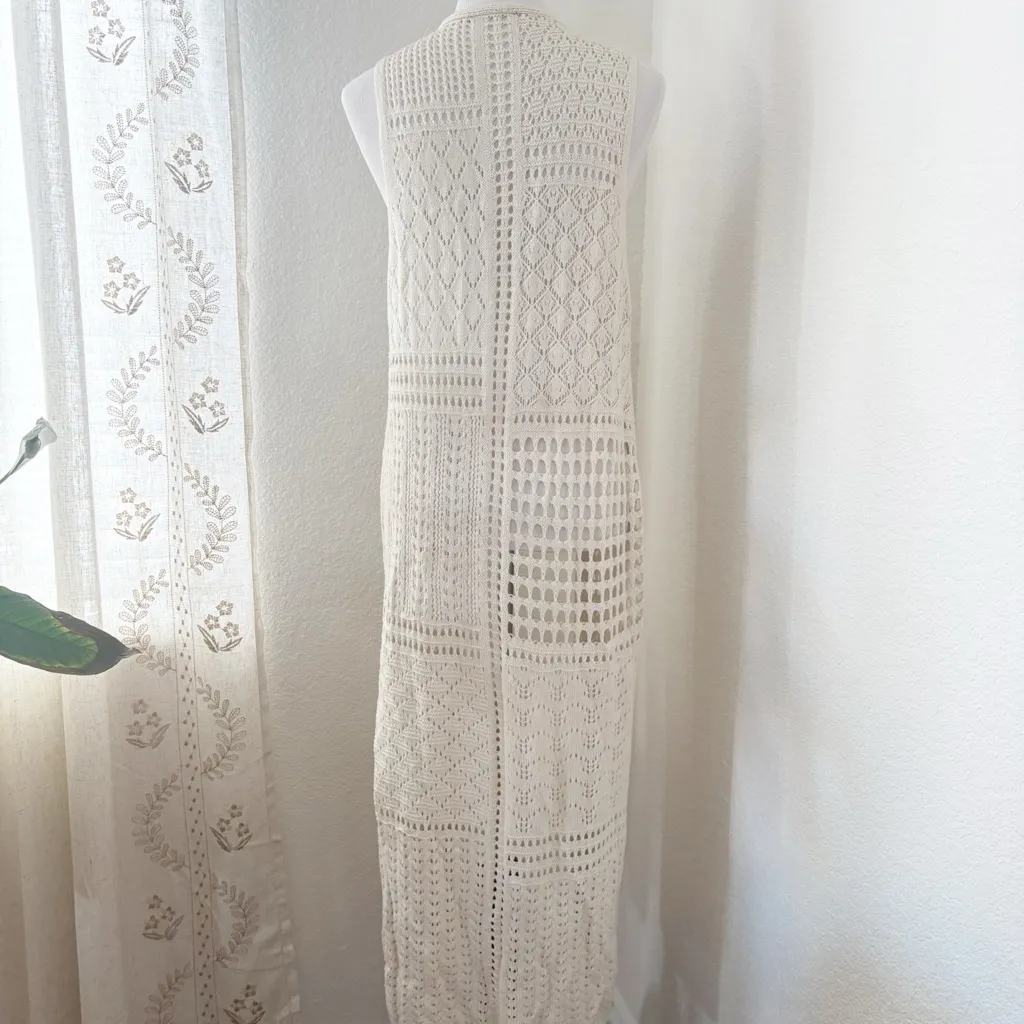 BDG Ivory Open-Knit Sleeveless Cardigan - Image 3