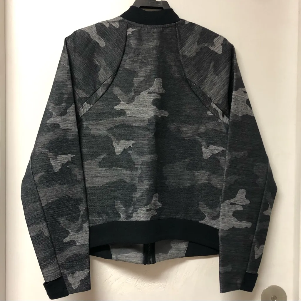 Womens Nike Sportswear Camo Jacket - Image 8