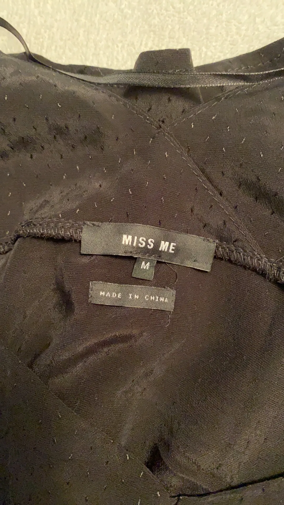 bell sleeve button down blouse Size Med - Image 3