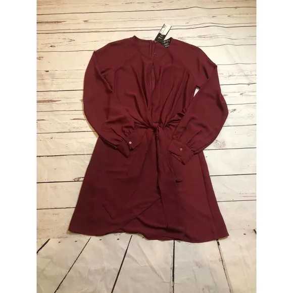 Timing Twisted Key Hole Dress NWT Sz Small - Image 3