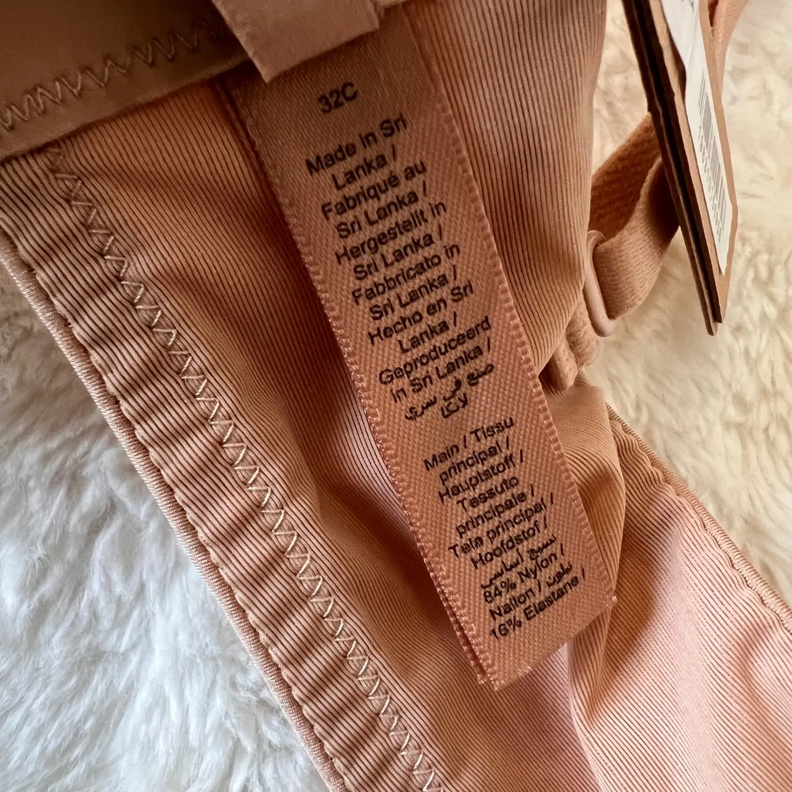 SKIMS Ultimate Push Up Strapless Bra Clay Color Style BAN 9056 Size 32C NWT - Image 7