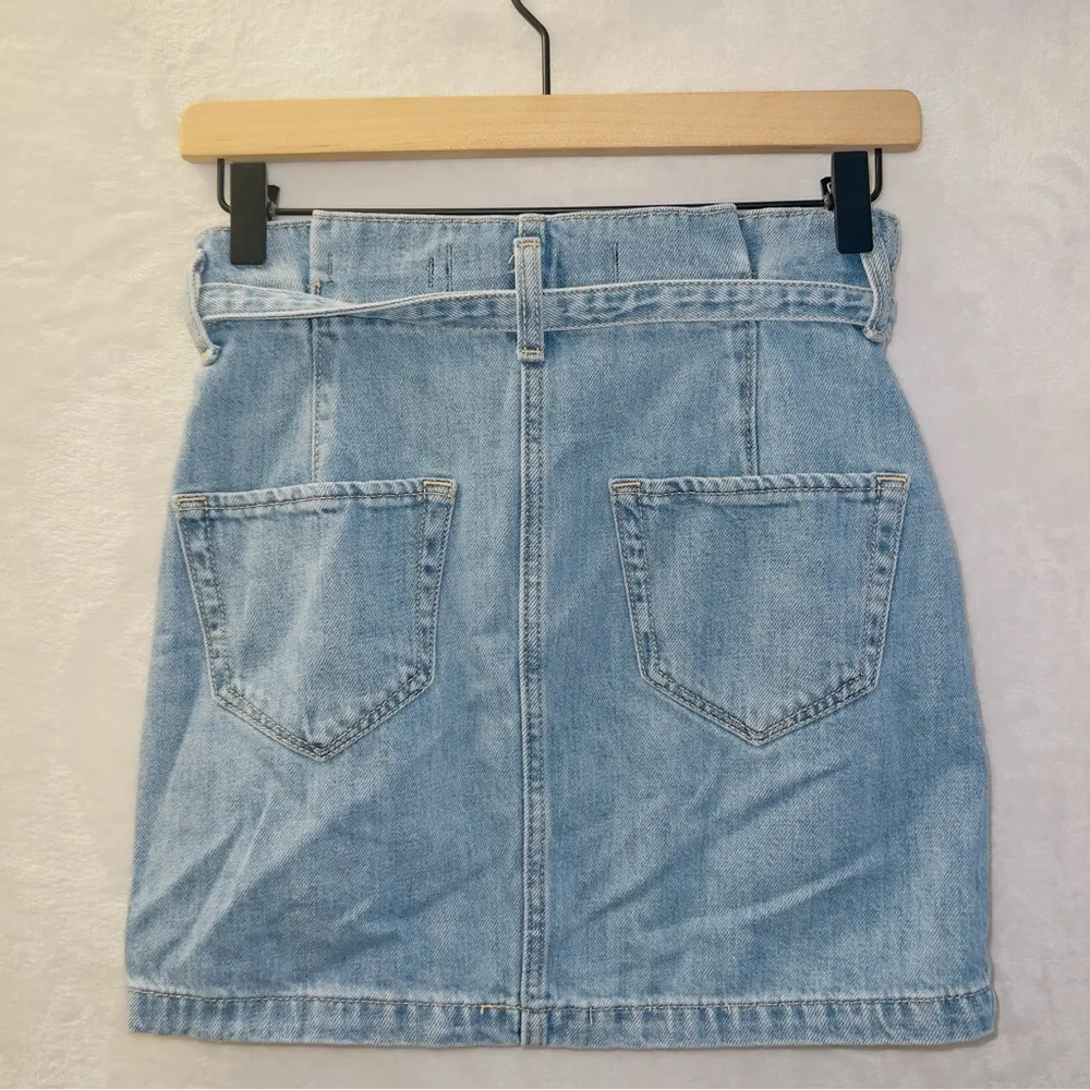 Hollister light wash denim 100% cotton ultra high rise paperbag mini skirt 0/24 - Image 4