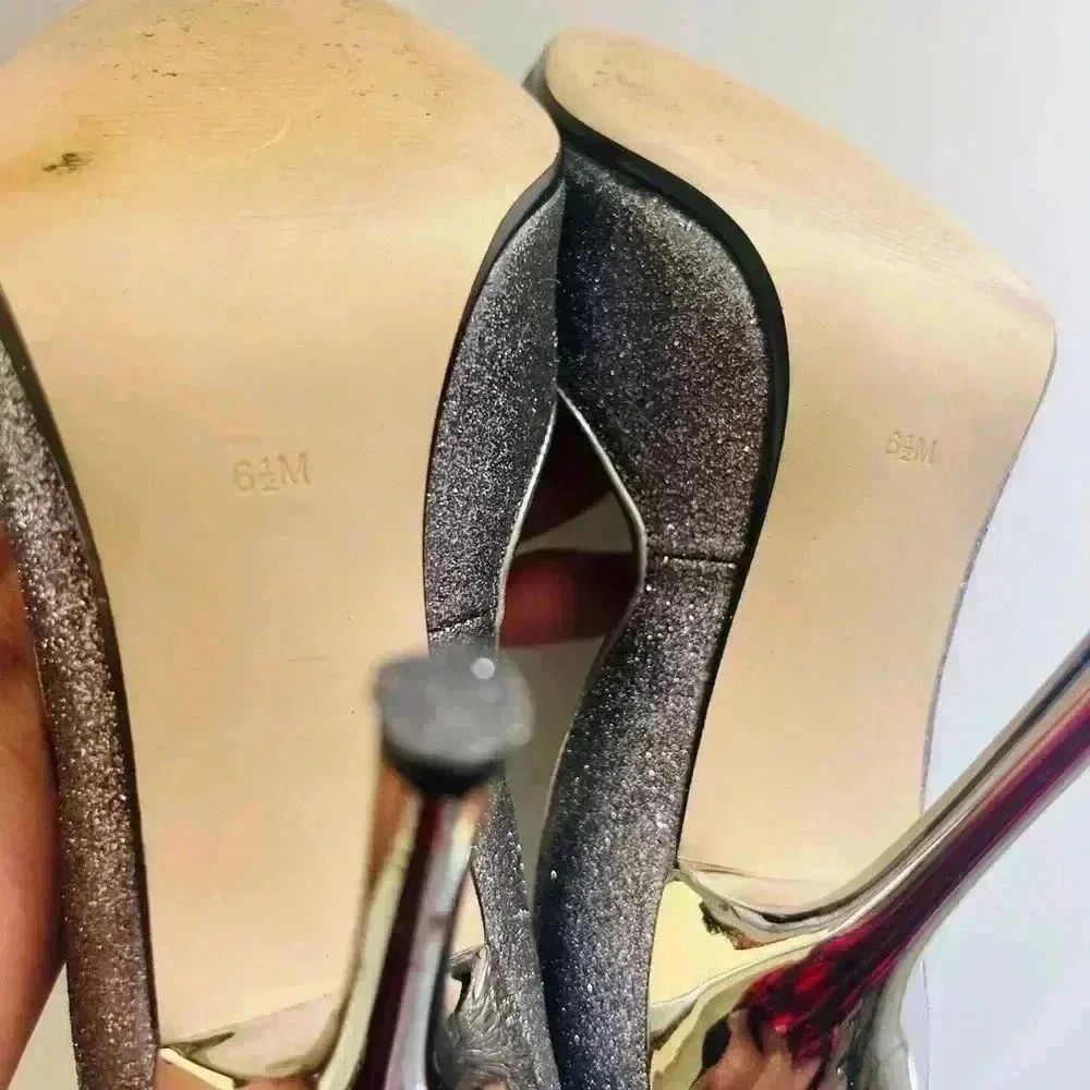 GUESS SHOES SIZE 6.5 SHIMMER SOFT PURPLE COLOR LIKE NEW CONDITION - Image 7