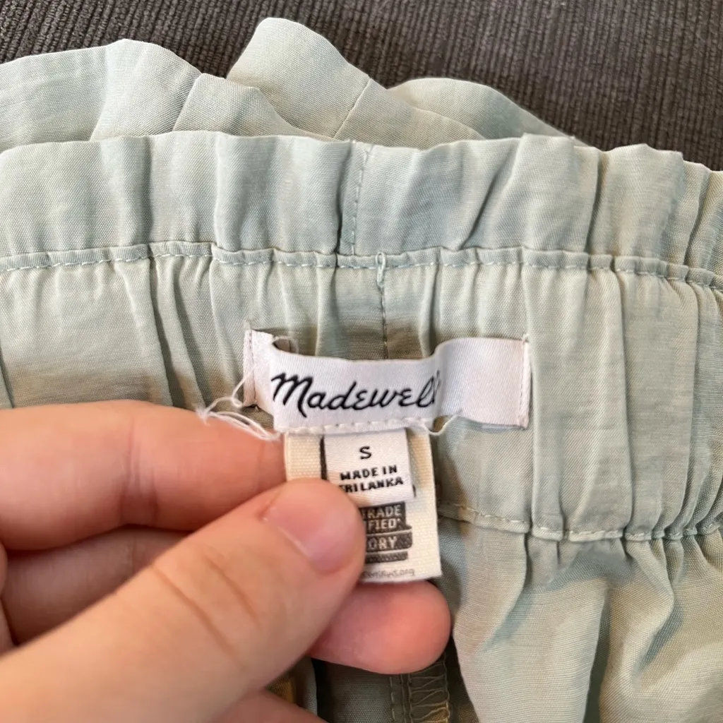 Madewell Seamed Pull-On Paperbag Shorts in Softdrape- Size Small - Image 10