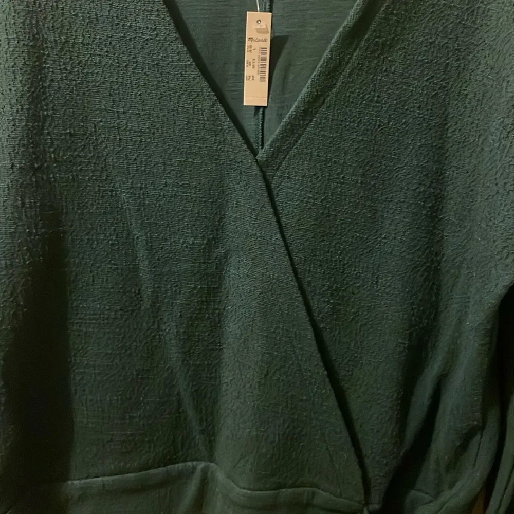 Madewell Texture & Thread Wrap Top size Large in Forest Green - Image 7