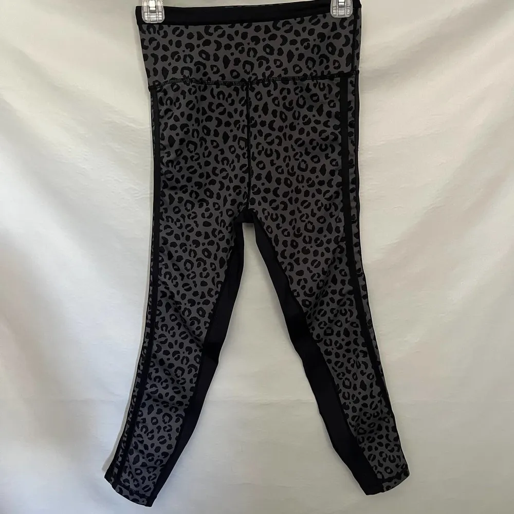 All Fenix Cheetah Print Athletic Womens Leggings Size Small Stripes Olive Gray - Image 62