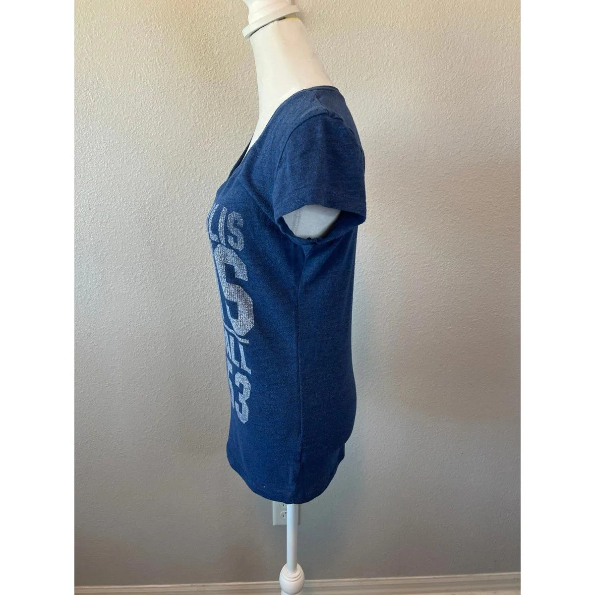 NFL Team Apparel Indianapolis Colts Graphic TShirt Blue Size Large - Image 4