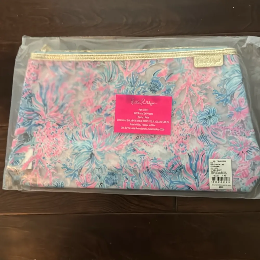 Lilly Pulitzer Pouch in Celestial Blue - Image 5