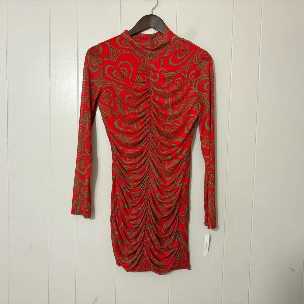 Lisa Says Gah Ruched Long Sleeve Heart Print Mini Dress Size L NWT - Image 2