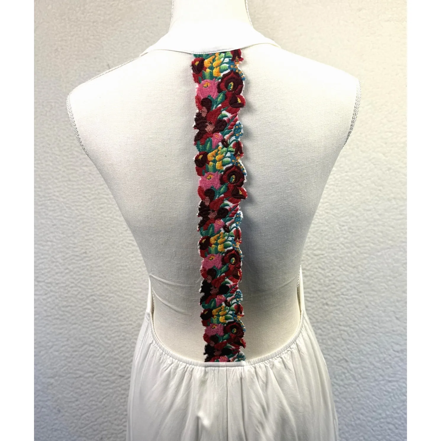 Show Me Your Mumu Dress Womens Small White Voyage Maxi Embroidered Back - Image 2