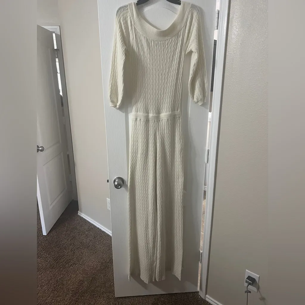 Elegant Cream Jumpsuit - Image 3