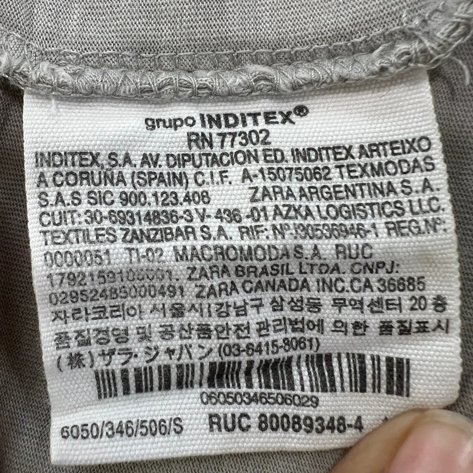 Zara V-Neck T-Shirt‎ Soft Cotton Casual Everyday Tee Top Gray Mens Size Small - Image 4