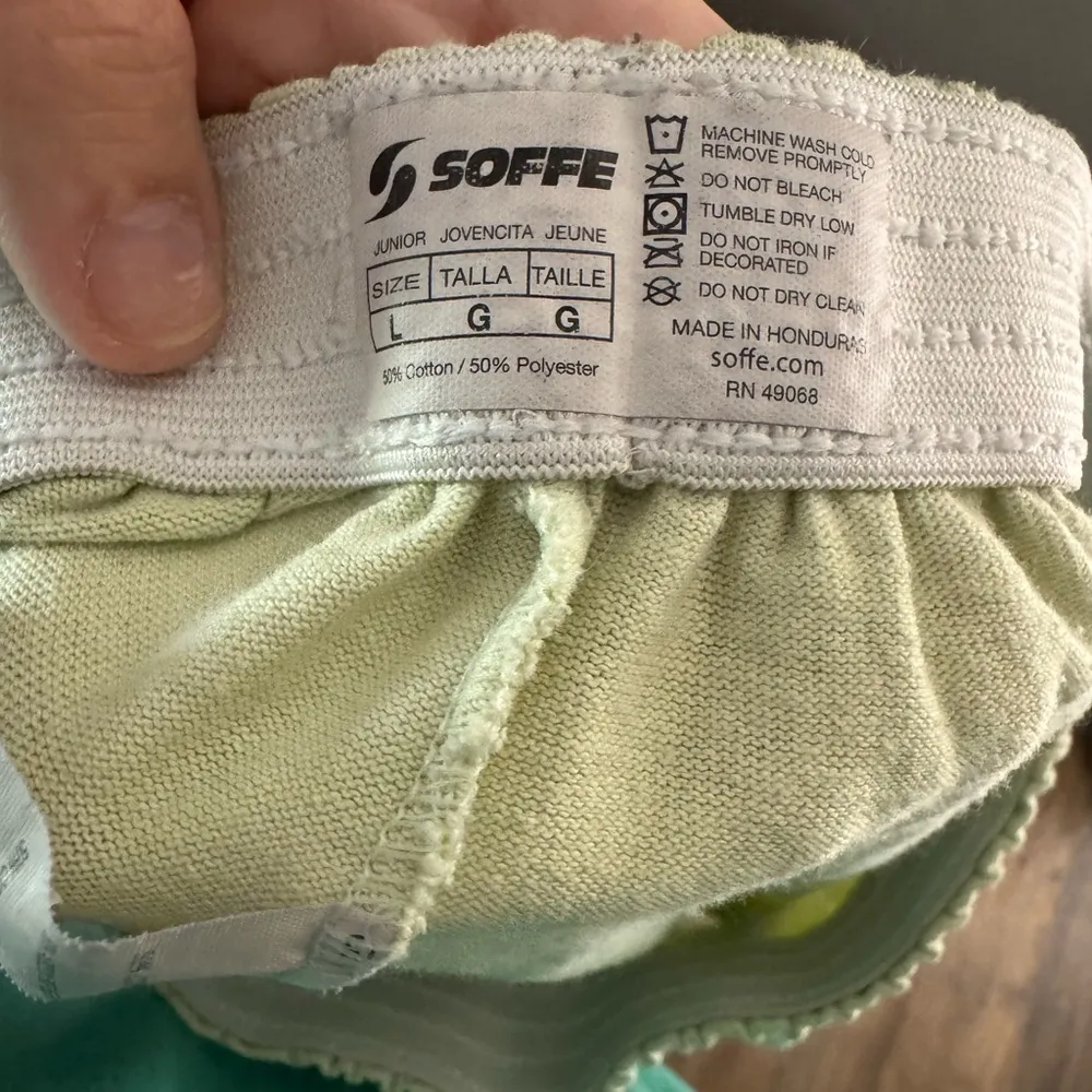 Light green soffe shorts - Image 3