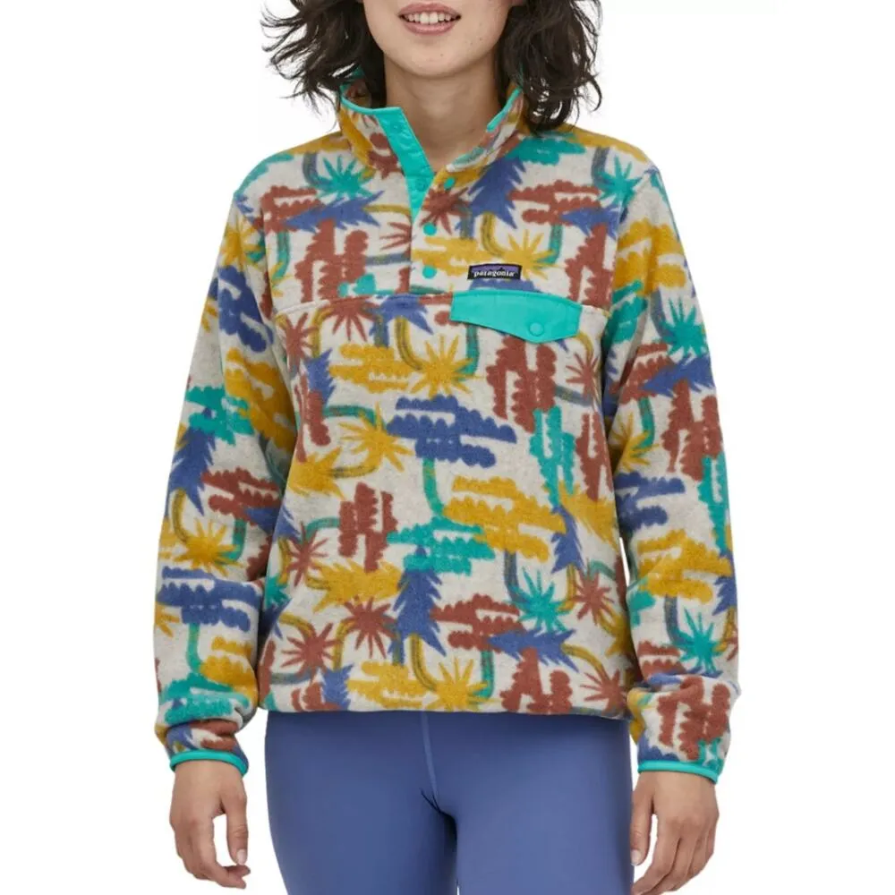 NWT Patagonia Women's Lightweight Synchilla Snap-T Fleece Pullover in Tree Print - Image 10