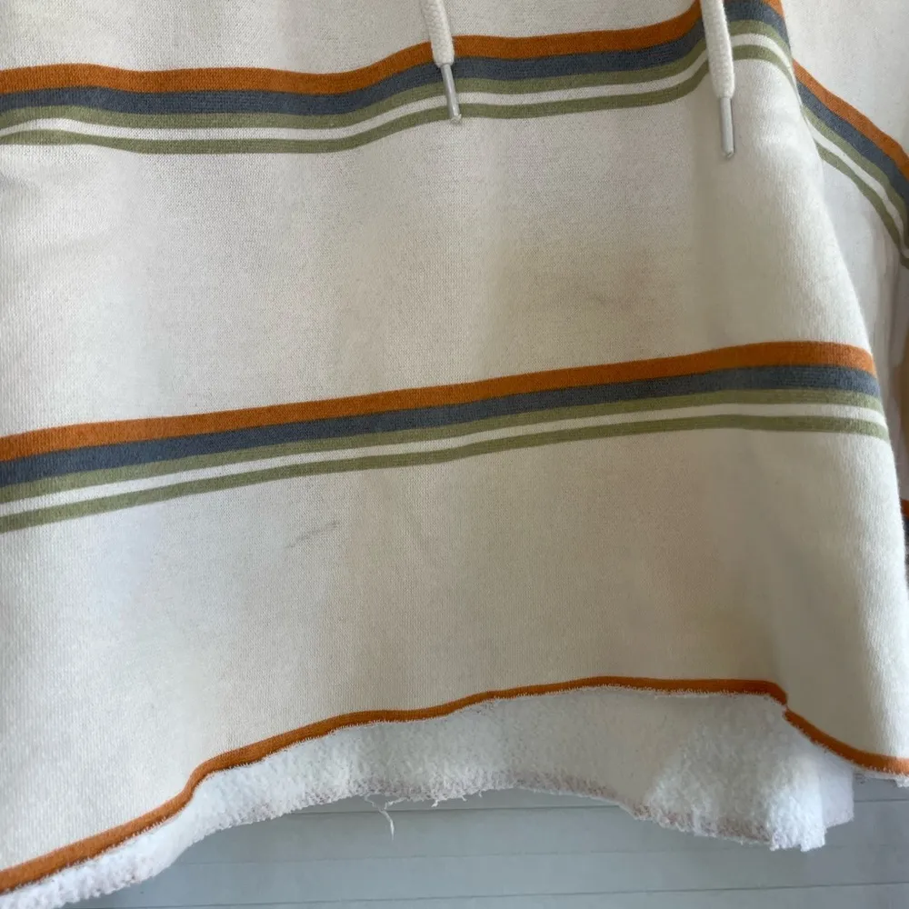 Striped Cropped Hoodie - Image 4