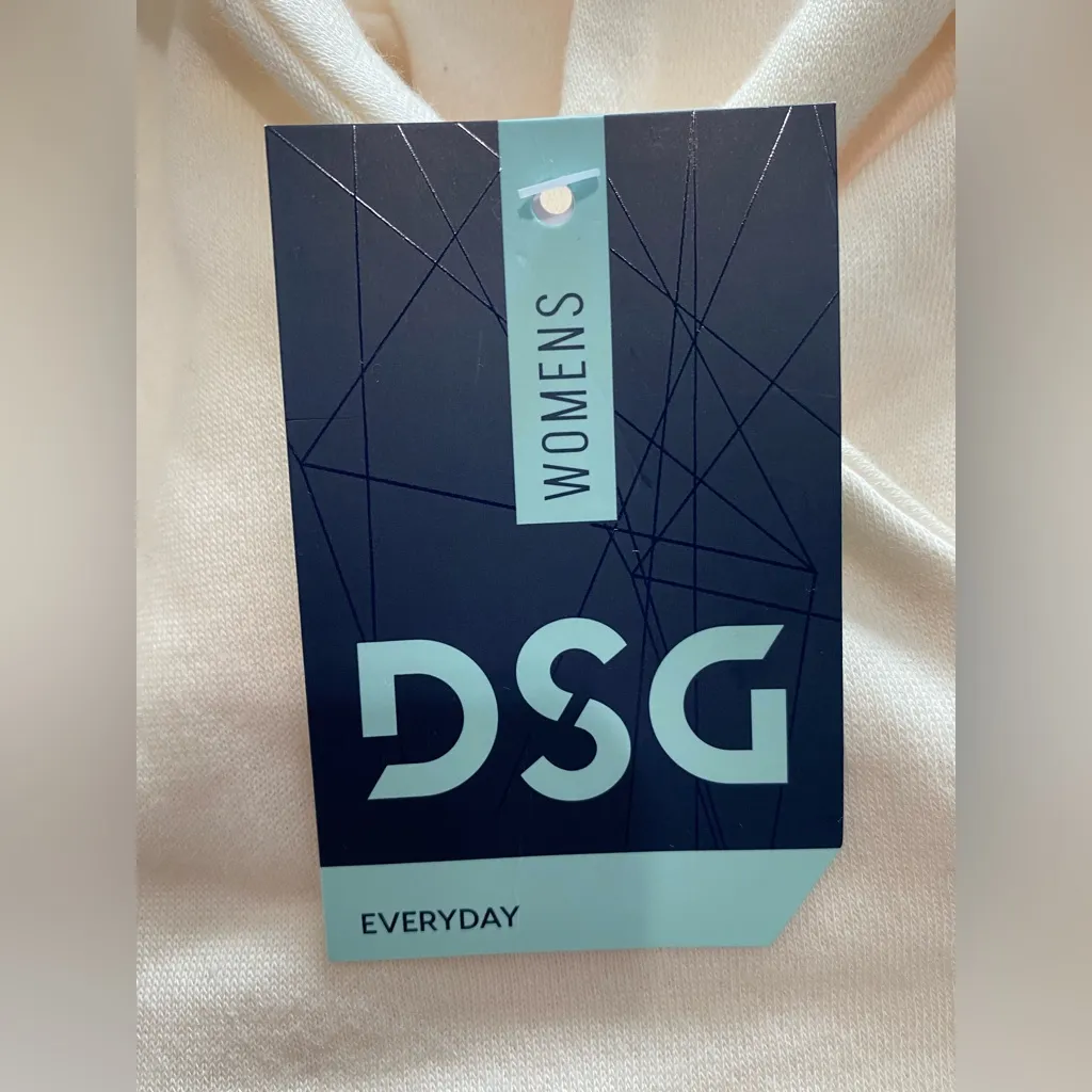 NWT DSG Women’s Oversized Hoodie | Size: 2X White - Image 6