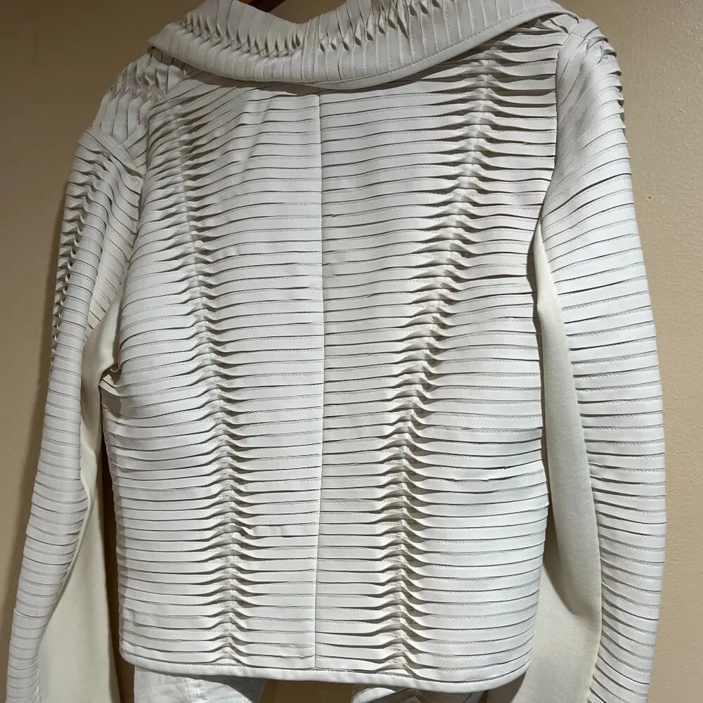 SIZE L **Patrizia Luca Milano, ** White Jacket EUC Size L - Image 6
