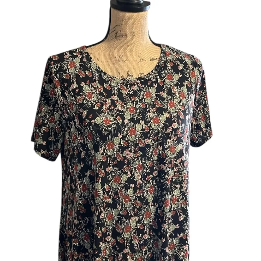 LuLaRoe Blue and Black Sheath Dress Short Sleeve Crew Neck - longer in the back - Image 3