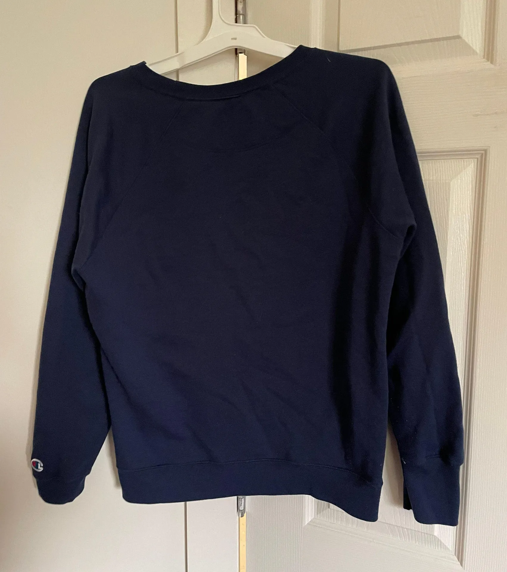 Champion Crewneck - Image 4