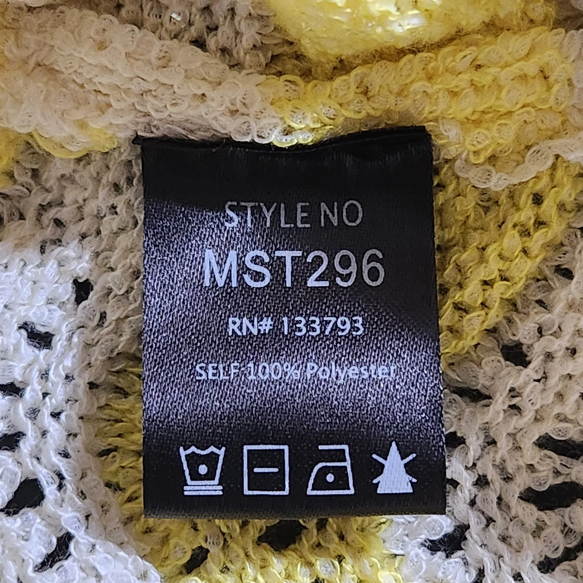 POL Yellow and White Oversized Sweater Size Large Yellow Distressed Sweater - Image 8