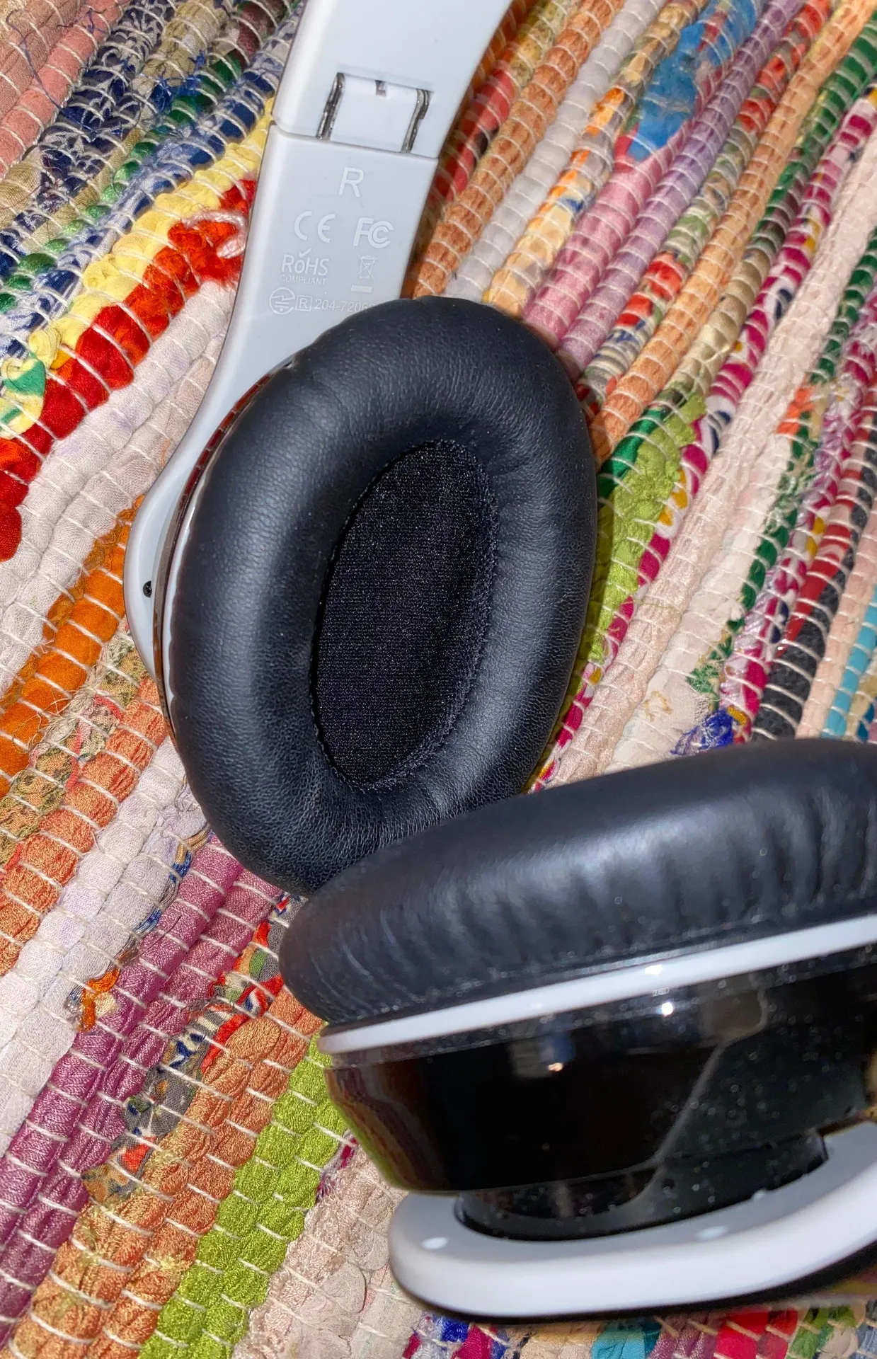 MPOW Headphones - Image 4