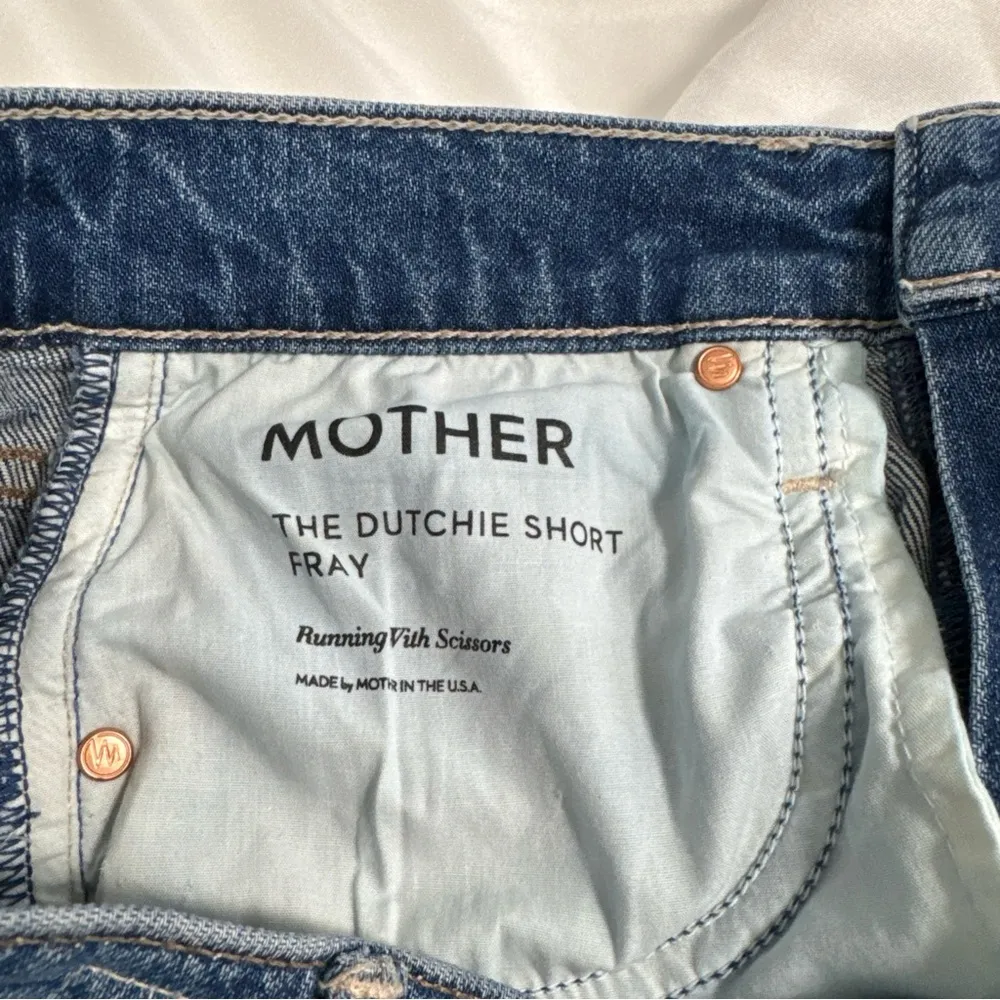 NWOT MOTHER SUPERIOR THE DUTCHIE SHORT FRAY IN Running with scissors Size 24 Blue - Image 6