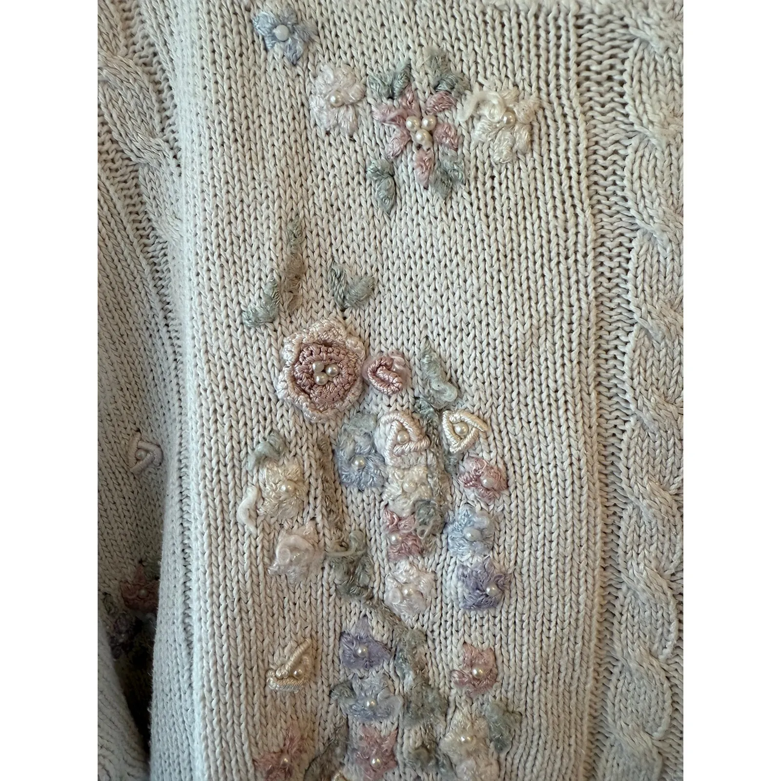 Vintage Carolyn Taylor Sweater Womens Large Cream Knit Floral Embroidered Beaded - Image 4