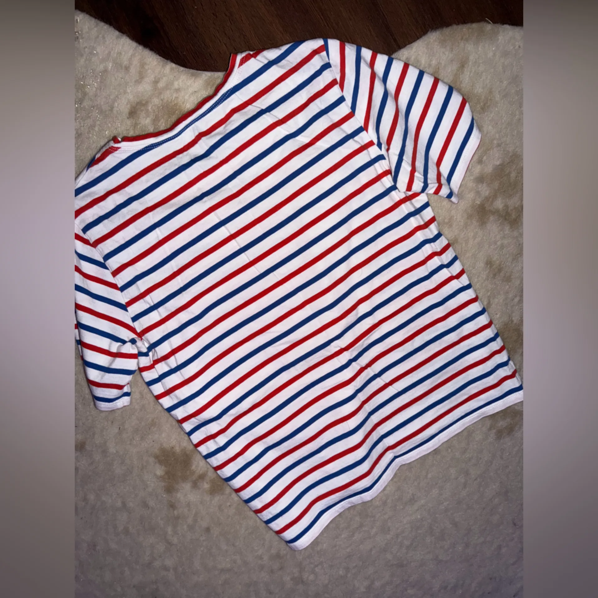 KULE The Modern
short sleeve | RELAX fit tee shirt striped in red / blue S $110 - Image 4