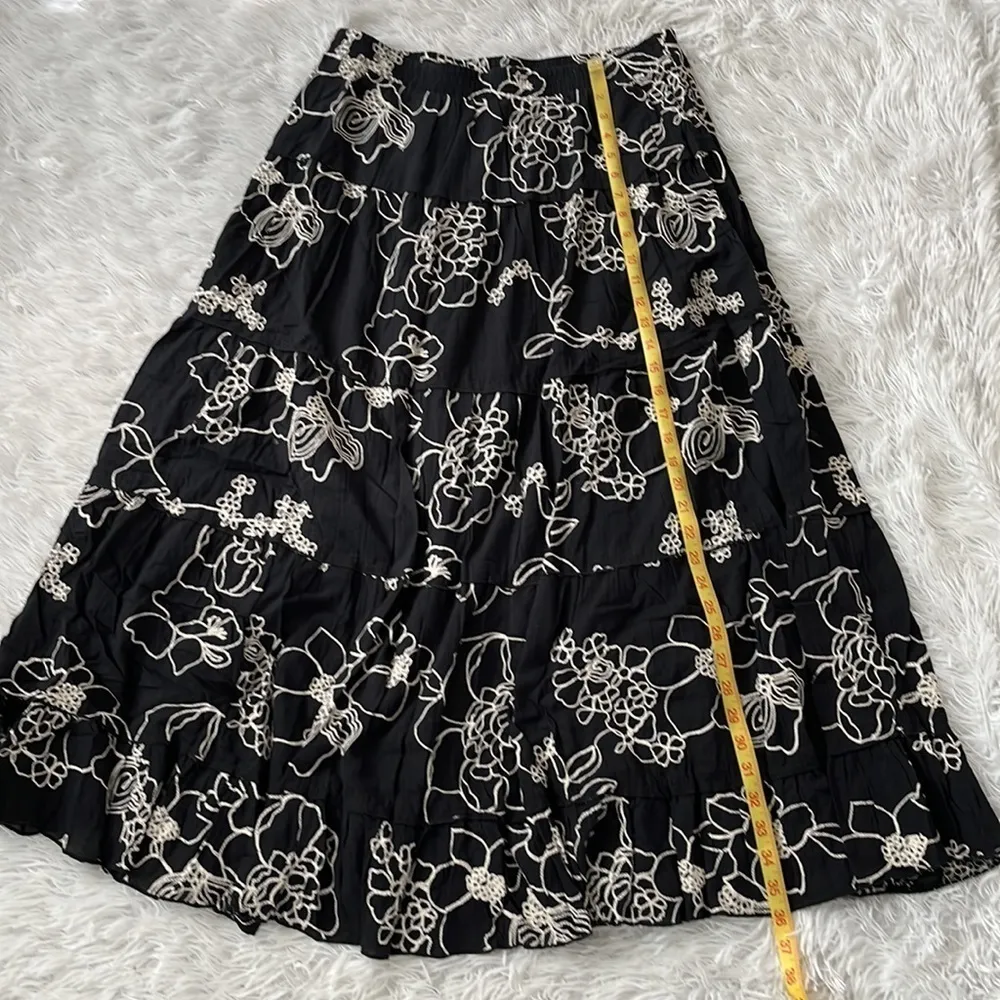 Coldwater Creek Moonlight Embroidered Skirt size Medium - Image 5