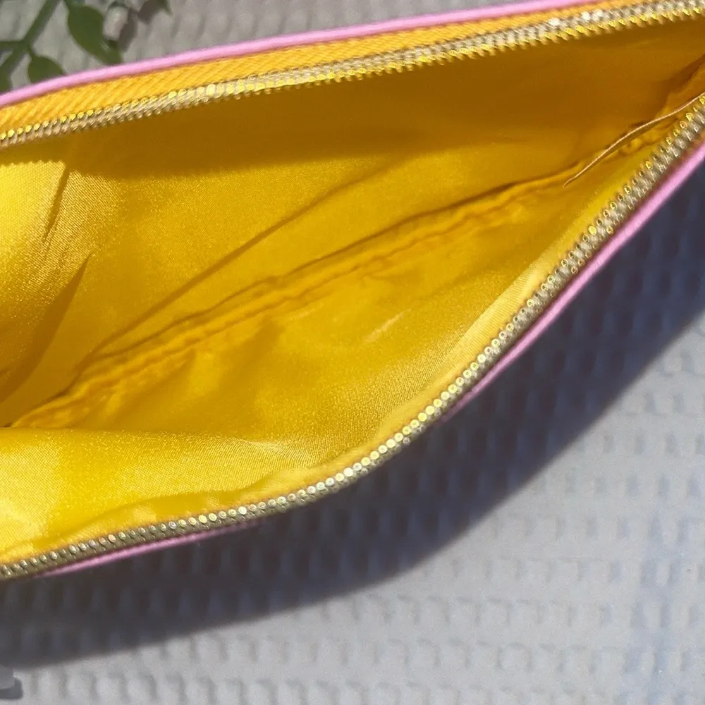 Brand new unused Ipsy cosmetic bag. 

Dimensions of the bag are: 7,5x5 inch - Image 3