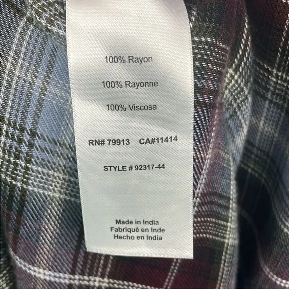 Motherhood Maternity Bundle (2) tops size Large - Image 17