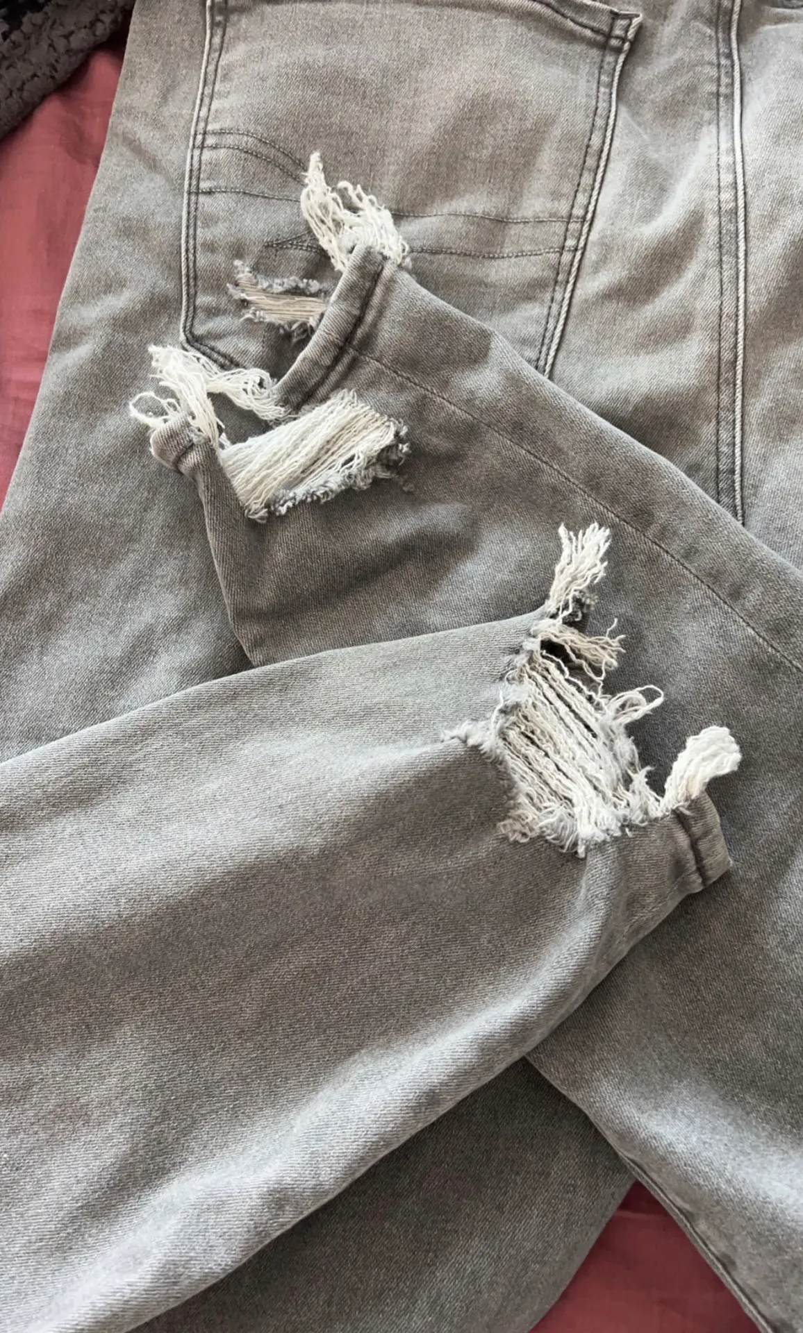 American Eagle Jeans - Image 3