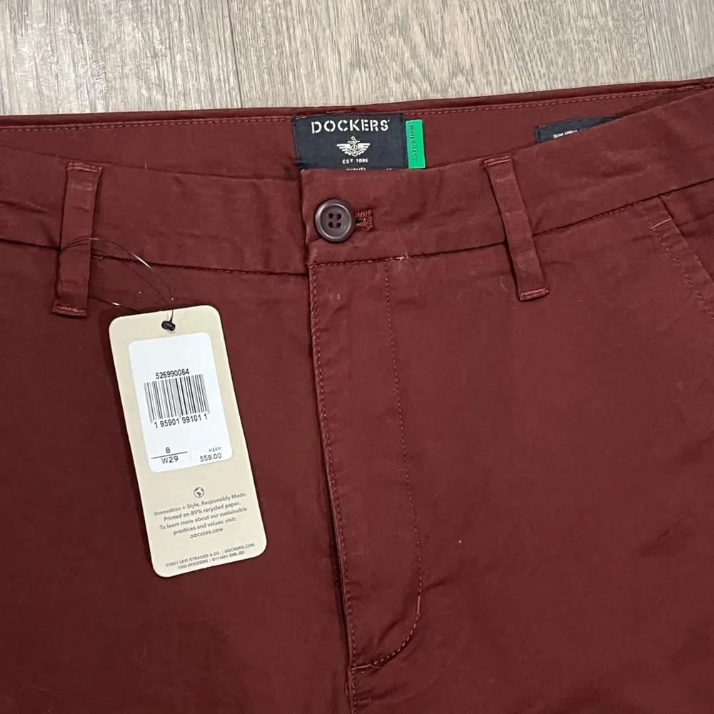 Dockers NWT  Weekend Chinos Ankle Water<less Women's Size 29 Brown Pants - Image 4