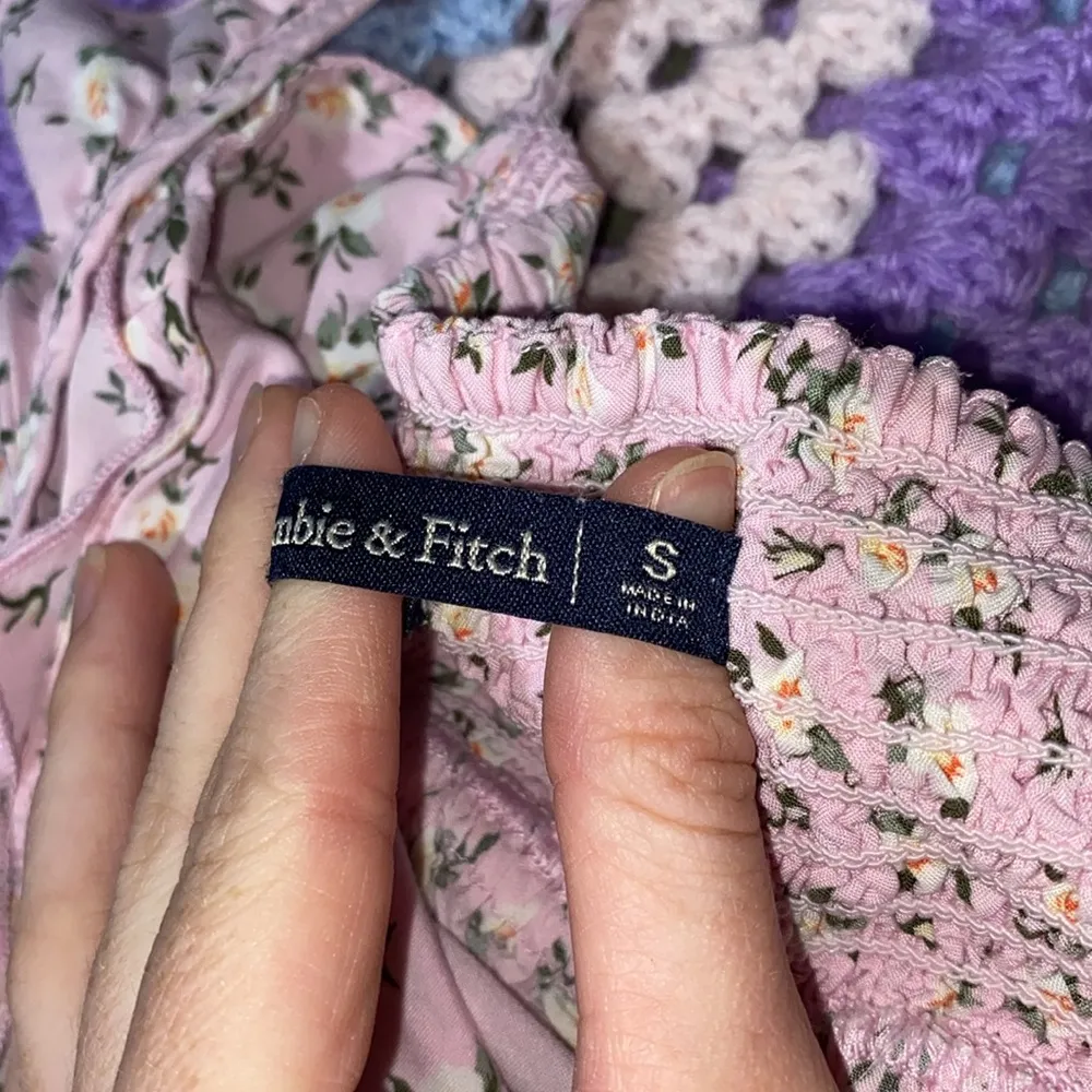 abercrombie pink floral tank - Image 4