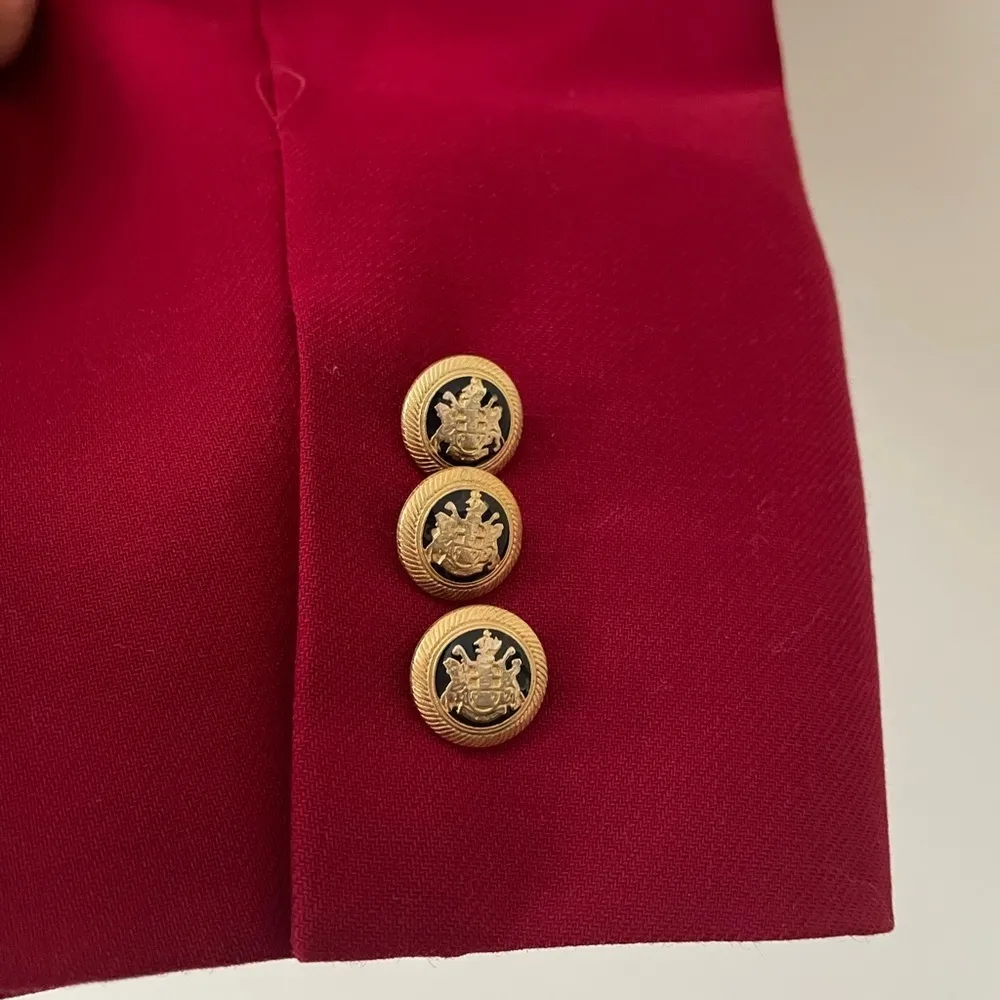 Vintage JH Collectibles Red Button Up 100% Wool Padded Cropped Blazer Size 10 - Image 4