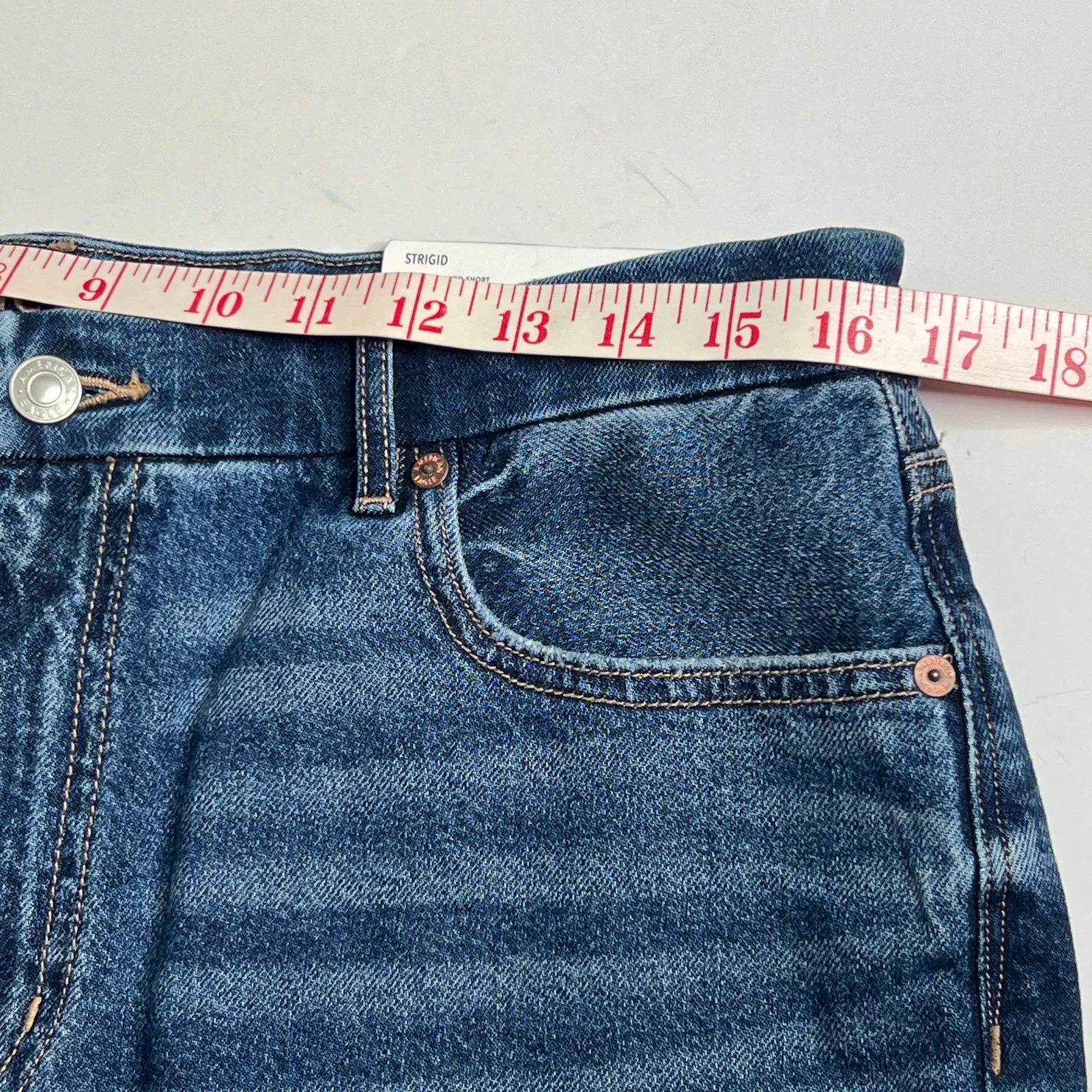 American Eagle Curvy Relaxed Shorts Dark Wash Denim Size 12 - Image 6