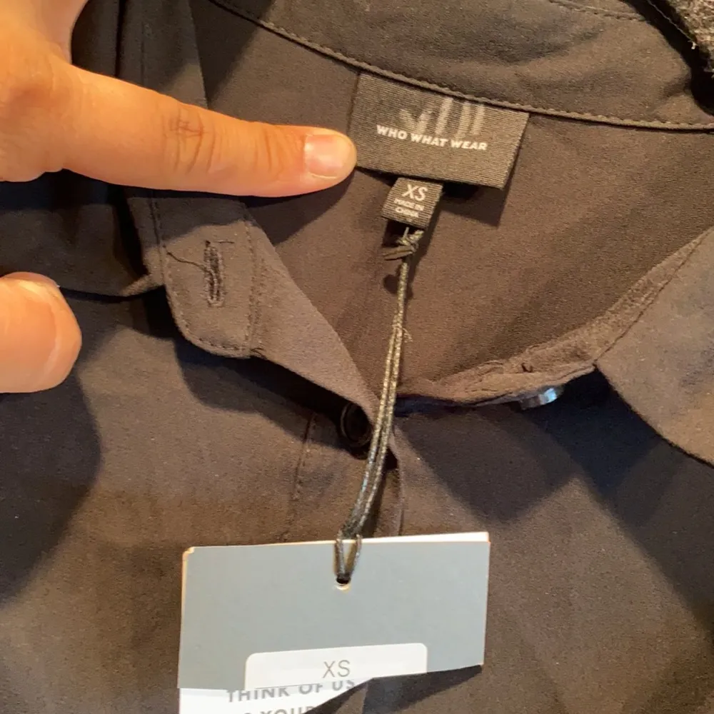 NWT Who What Wear Black blouse long sleeve ruffles - Image 3