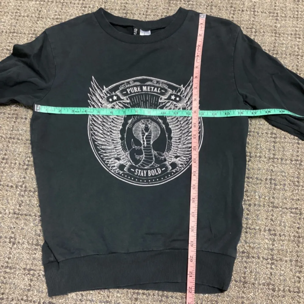 Divided H & M Black Charcoal Gray Cobra Pure Metal Sweatshirt * Juniors XS - Image 5