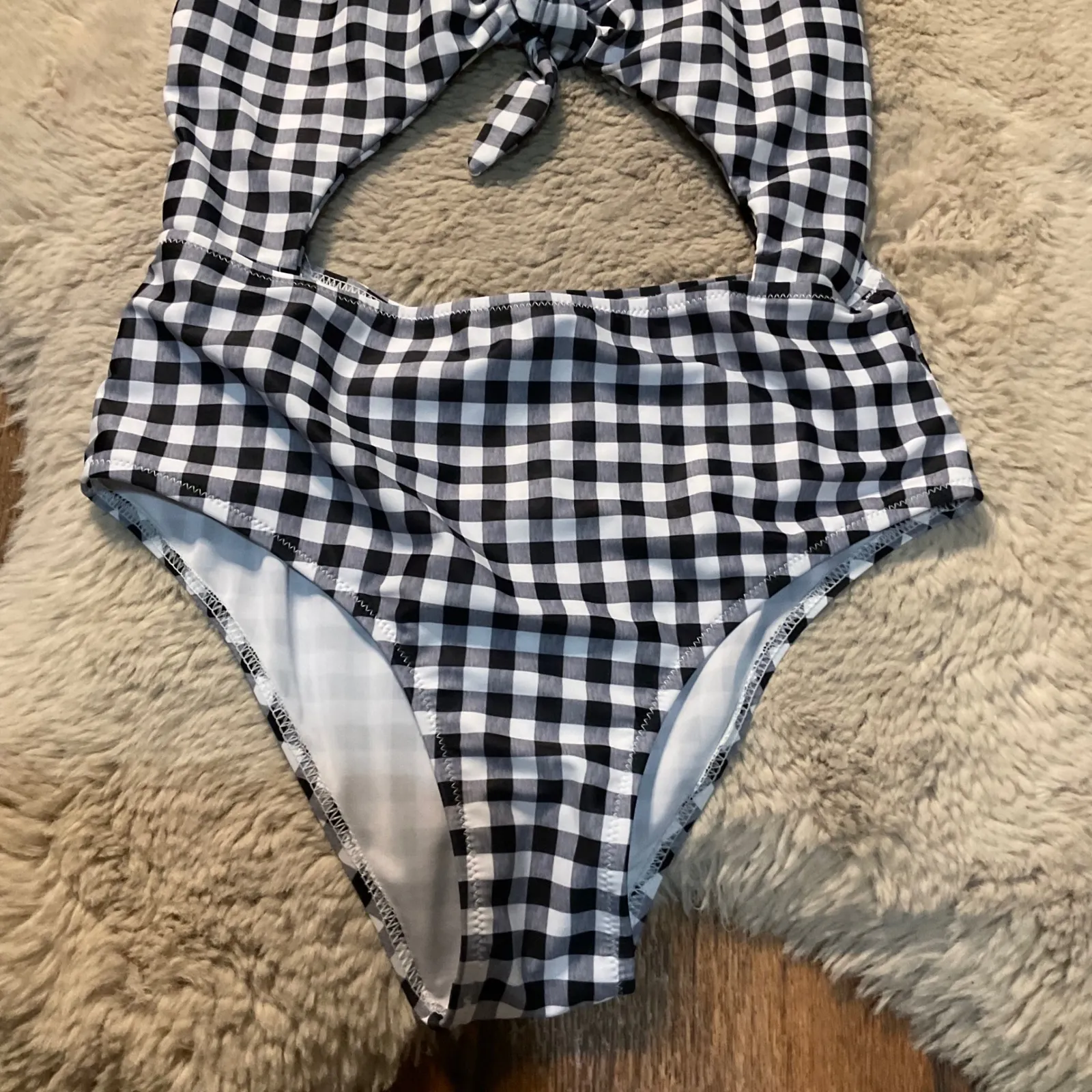 SheIn  Swimsuit One Piece Middle Cutout Size Medium Gingham‎ Check Tie Top - Image 3