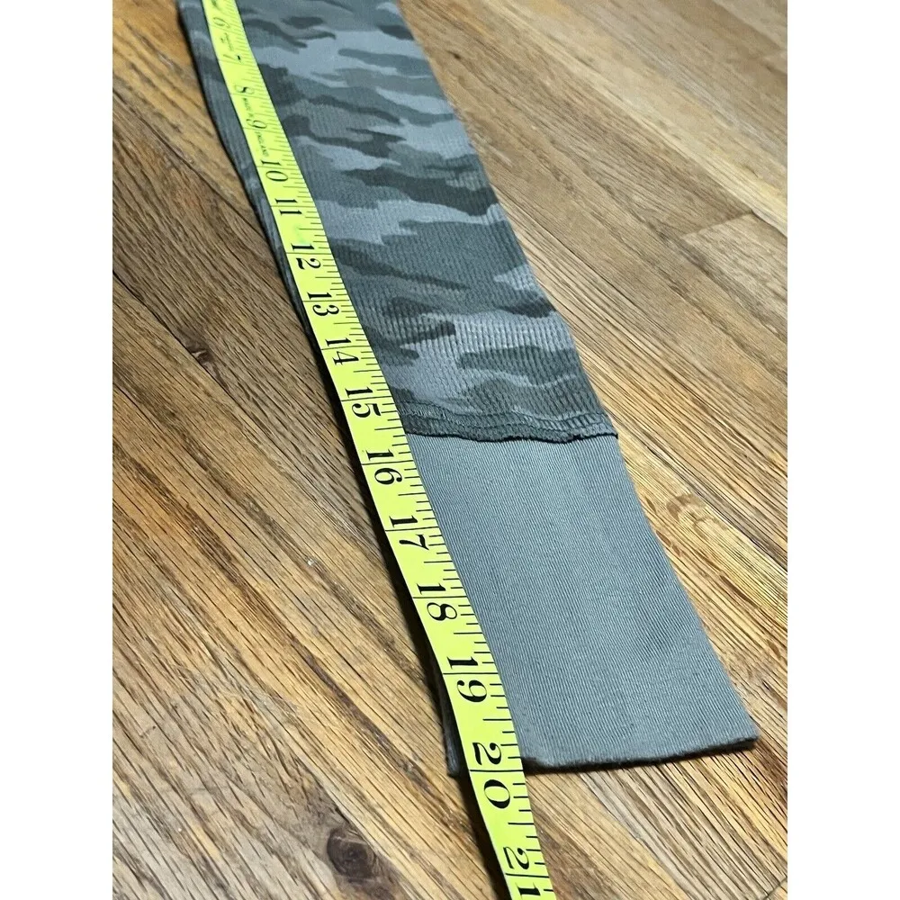 FP We The Free Green Camo Stretch Layer Up Thermal Long Sleeve Size Small - Image 7