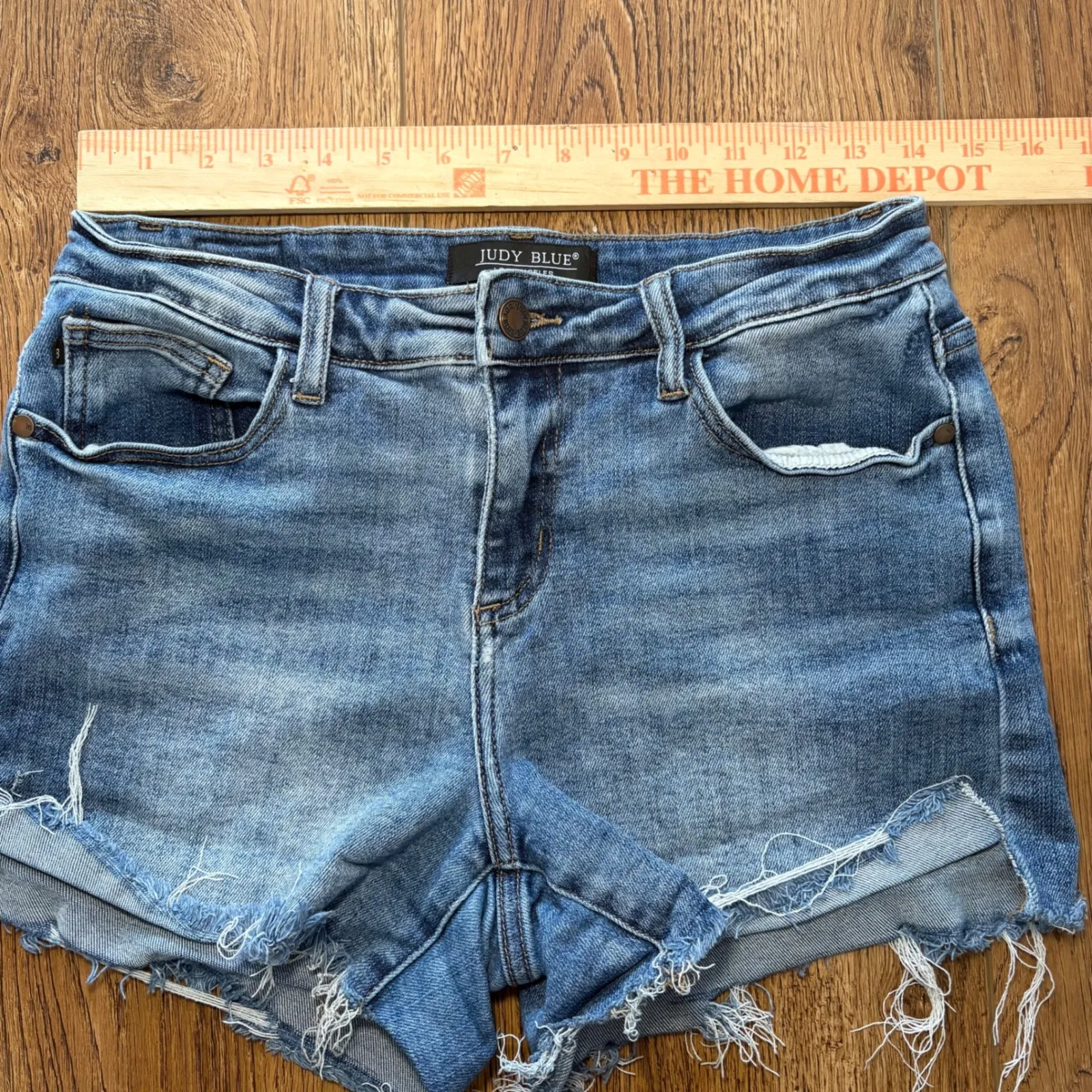 Judy Blue Distressed Denim Cutoff Shorts Frayed Hem Blue Womens M Summer Beach - Image 2